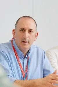 Peter D Sasieni